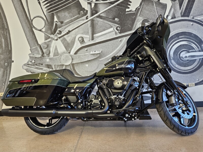 2026 Street Glide® FLHX
