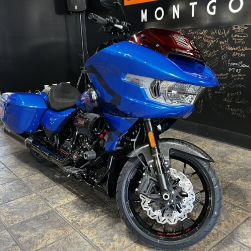 2026 Harley-Davidson® CVO Road Glide ST thumb 2