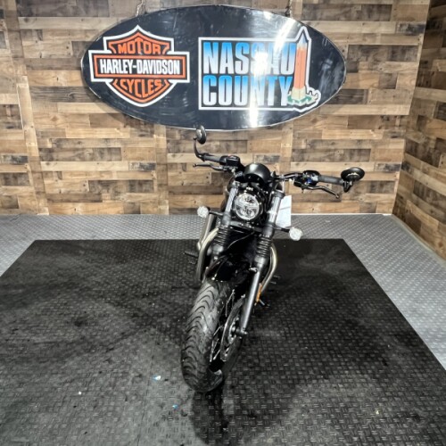 2025 Triumph Bonneville Bobber - Jet Black thumb 3