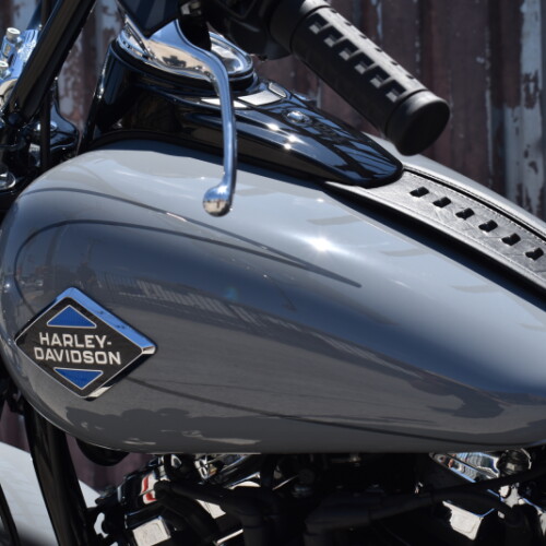 2026 Harley-Davidson® Heritage Classic FLHC thumb 3
