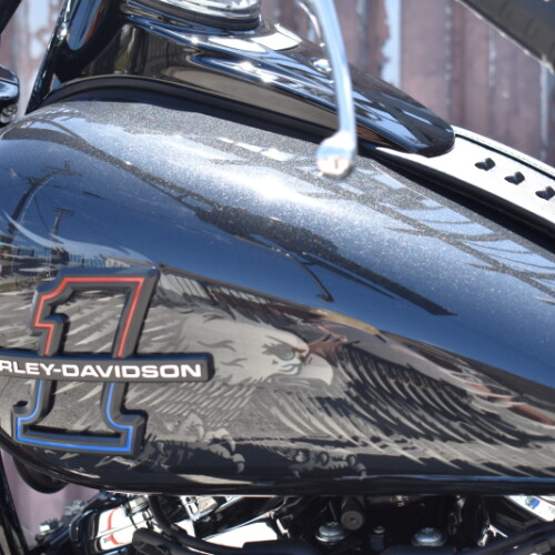 2026 Harley-Davidson® Heritage Classic FLHC thumb 3