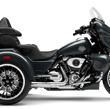 2026 Harley-Davidson® Street Glide 3 Limited Vivid Black Chrome Trim thumb 0
