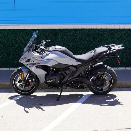 2026 R 1300 RS thumb 2