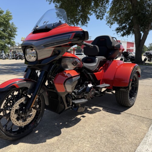 2026 Harley-Davidson® CVO Street Glide 3 Limited thumb 0