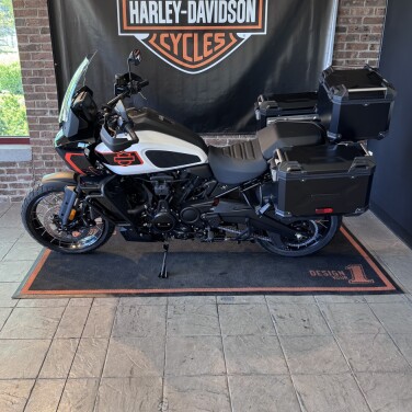 2026 Harley-Davidson® Pan America 1250 Limited White Onyx Pearl thumb 0