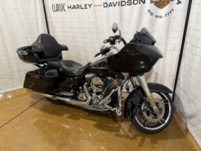 2015 Harley-Davidson® Road Glide® Special Vivid Black thumb 1