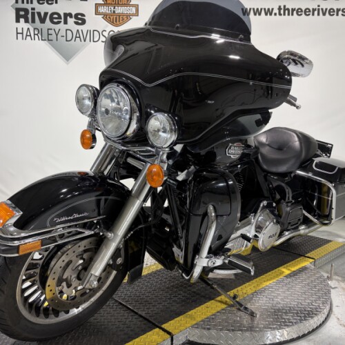 2012 Harley-Davidson® Ultra Classic™ Electra Glide® Vivid Black thumb 0