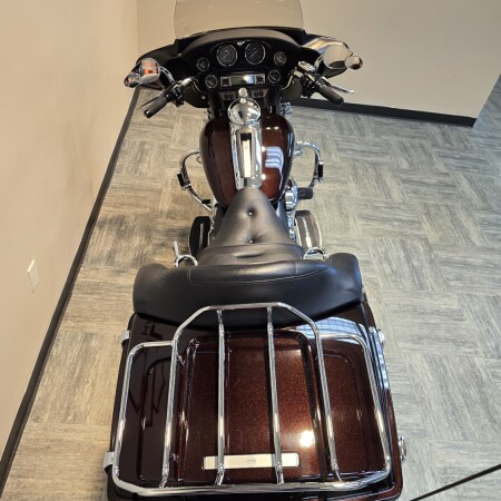 2010 Harley-Davidson® Electra Glide® Ultra Limited Merlot Sunglo/Cherry Red Sunglo FLHTK thumb 1