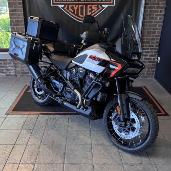 2026 Harley-Davidson® Pan America 1250 Limited White Onyx Pearl thumb 3