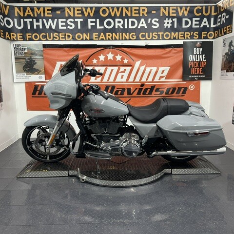 FLHX 2025 Street Glide™ thumb 2