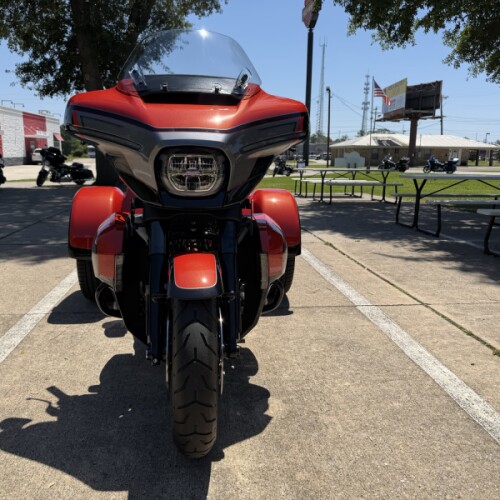 2026 Harley-Davidson® CVO Street Glide 3 Limited thumb 2