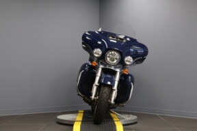 2021 Harley-Davidson® Ultra Limited FLHTK thumb 2