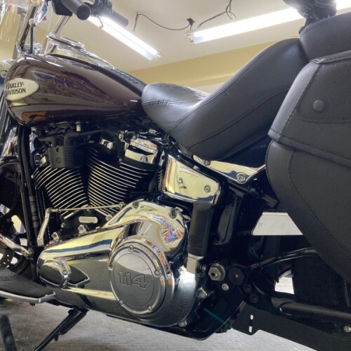 2022 Harley-Davidson® Heritage Classic 114 Midnight Crimson (Chrome Finish w/Cast Wheels) FLHCS thumb 1
