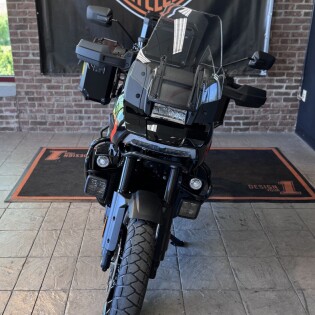 2026 Harley-Davidson® Pan America 1250 Limited White Onyx Pearl thumb 2