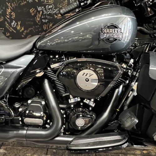 2026 Harley-Davidson® Street Glide Limited thumb 0