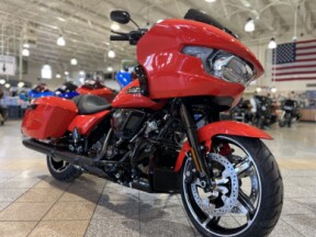 FLTRX 2026 Road Glide® thumb 3