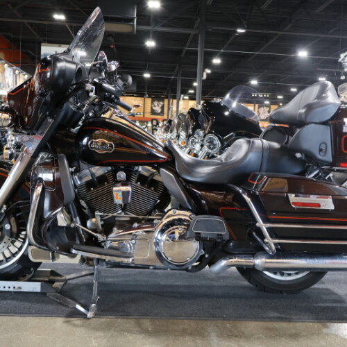 FLHTCU 2011 Electra Glide® Ultra Classic® thumb 3
