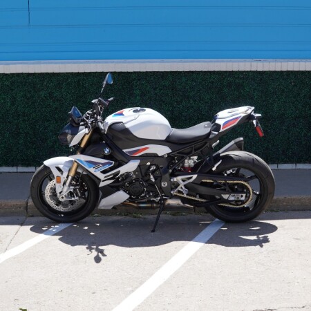 2026 S 1000 R thumb 1