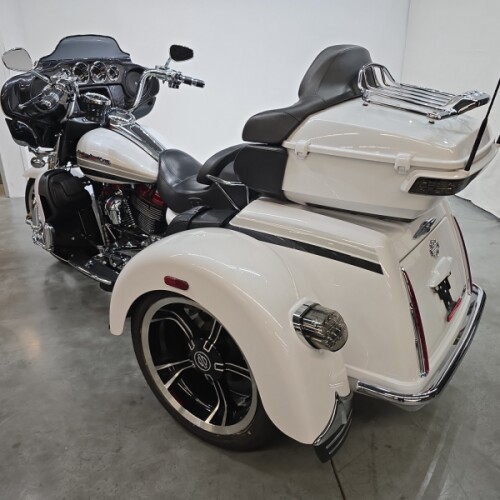 FLHTCUTGSE 2020 CVO™ Tri Glide® thumb 0