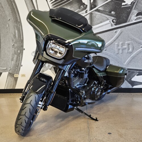 2026 Street Glide® FLHX thumb 0