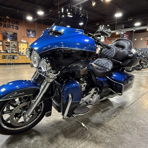 2018 Harley-Davidson® Ultra Limited thumb 2