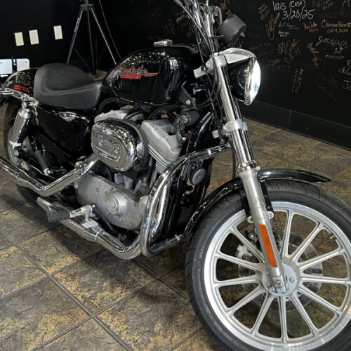 2006 Harley-Davidson® Sportster® 883 Custom XL883C thumb 2