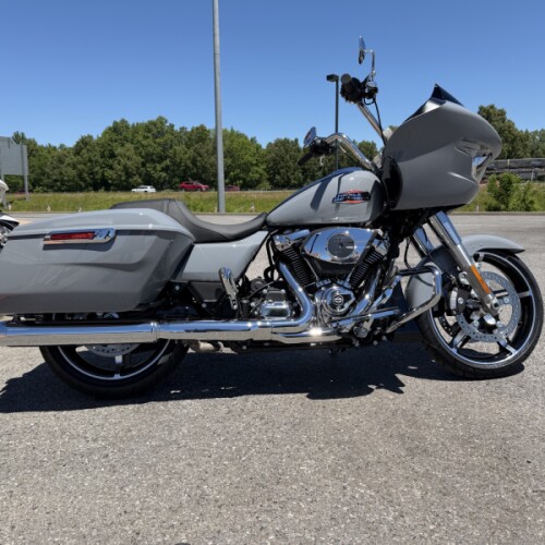 2026 Harley-Davidson® Road Glide® Dark Billiard Gray Chrome Trim thumb 2