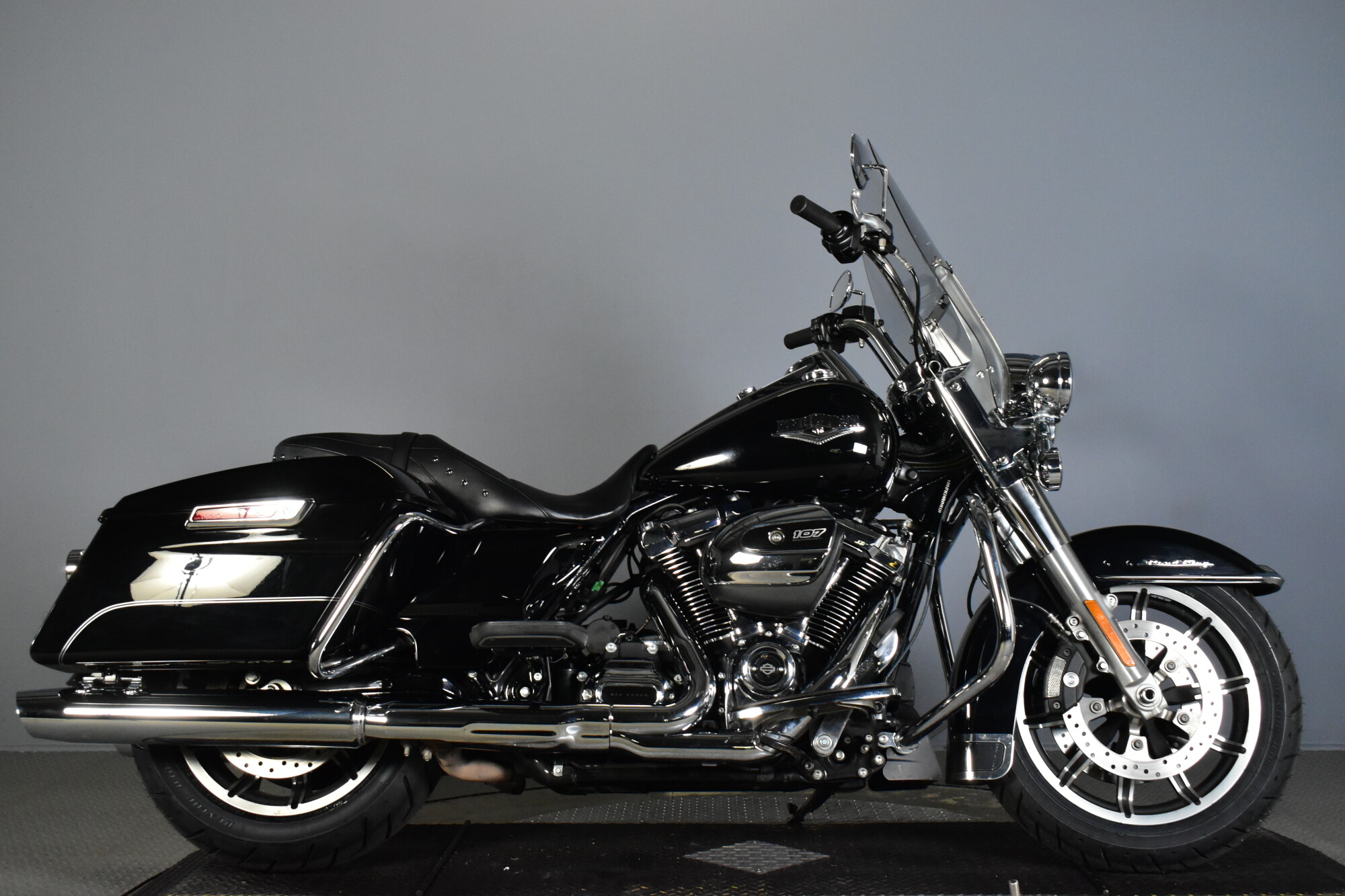 2017 Harley-Davidson® Road King® FLHR