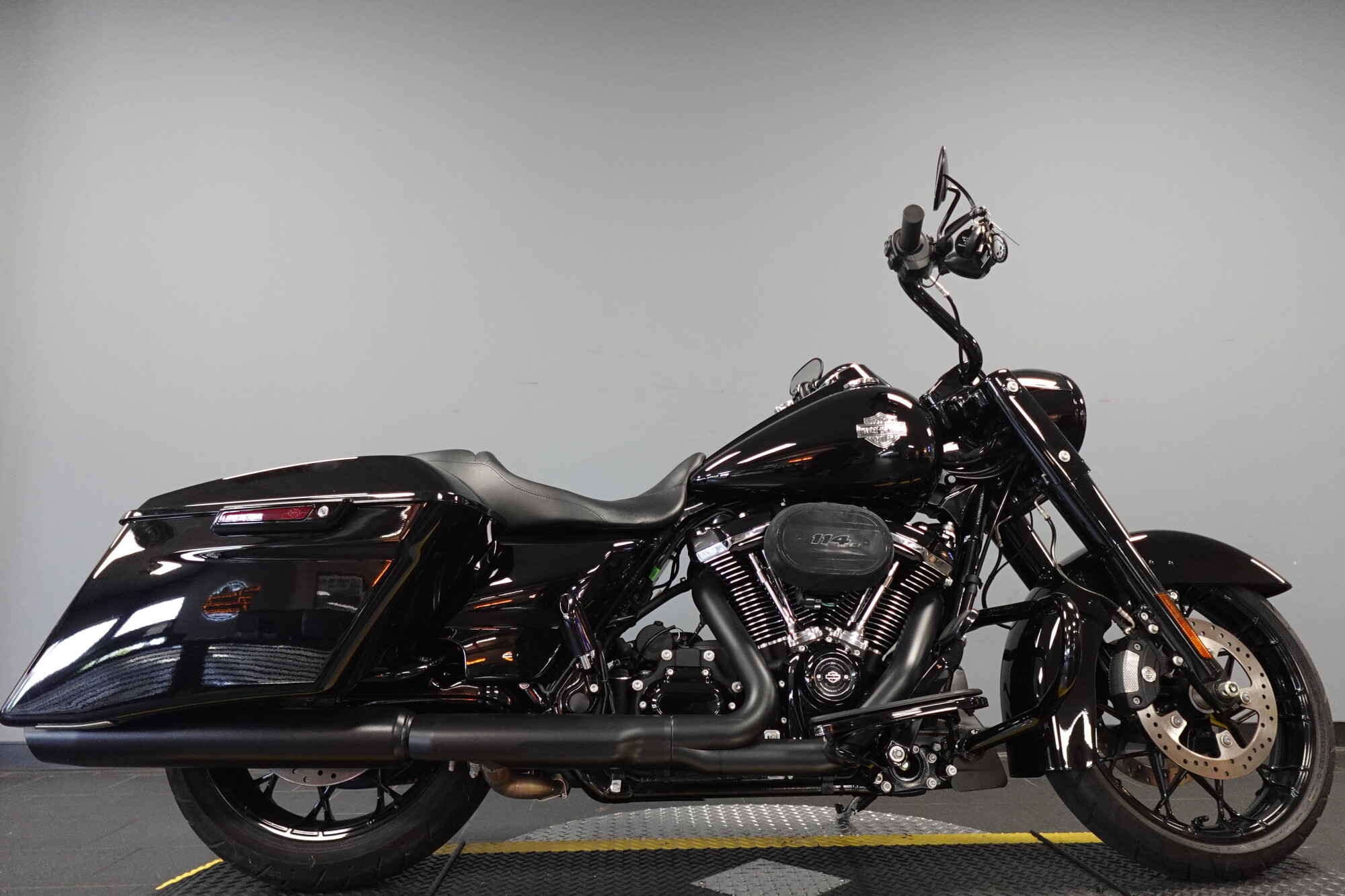 2021 Harley-Davidson® Road King® FLHRXS | The Woodlands Harley