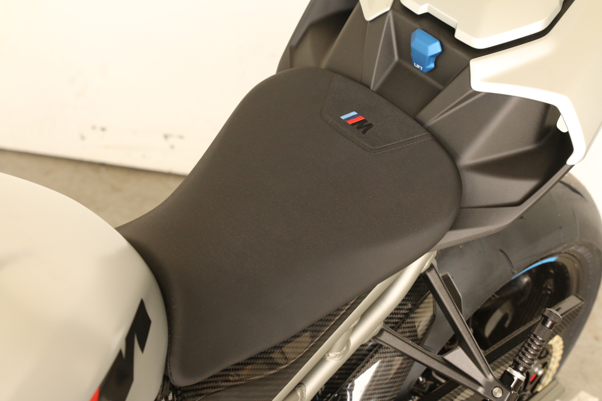 2026 BMW M 1000 R, photo 33