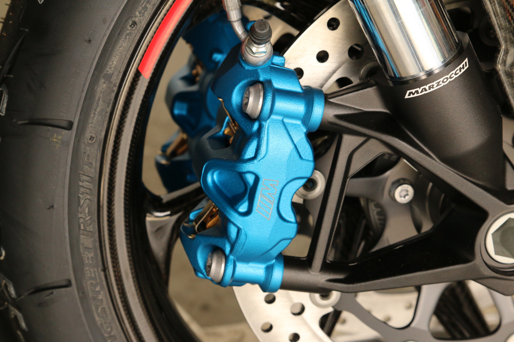 2026 BMW M 1000 R, photo 16