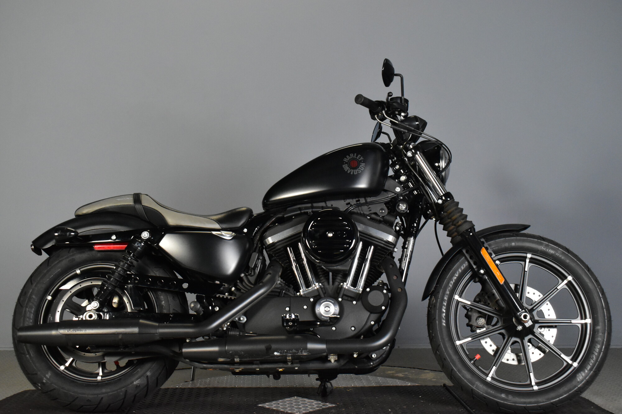 2019 Harley-Davidson® Iron 883™ XL 883N