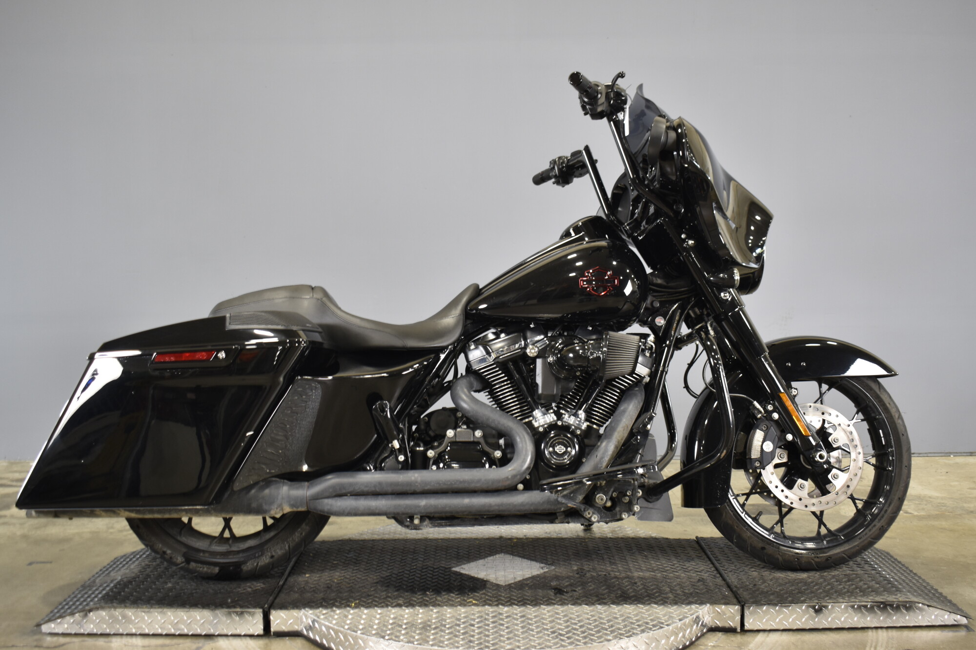 2020 Harley-Davidson® Street Glide® Special Vivid Black