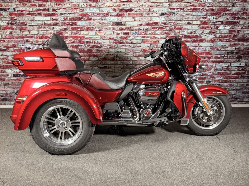 FLHTCUTG 2023 Tri Glide® Ultra