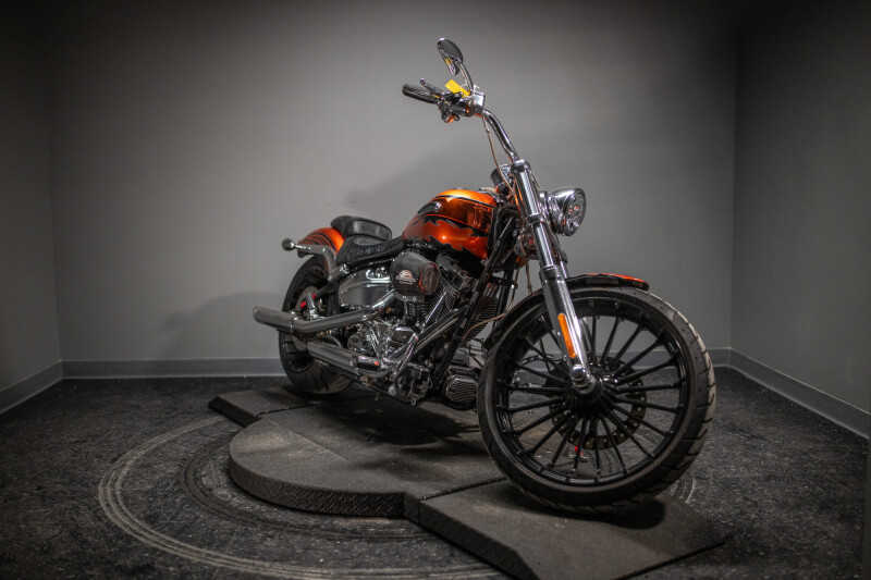 2014 CVO™ Breakout® (FXSBSE)
