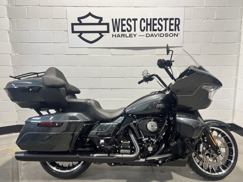 2026 Harley-Davidson® Road Glide Limited Iron Horse Metallic Black Trim FLTRXL