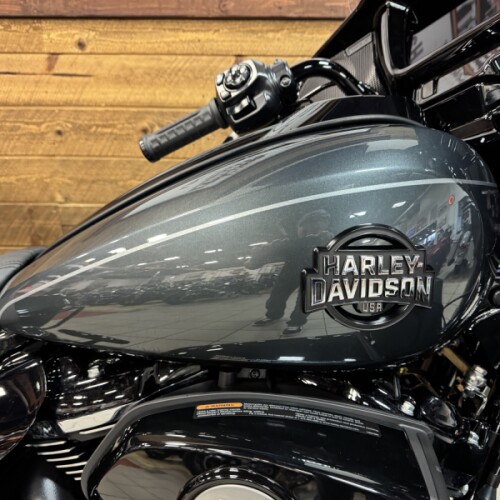 2026 Harley-Davidson® Street Glide Limited Iron Horse Metallic Black Trim FLHXL thumb 3