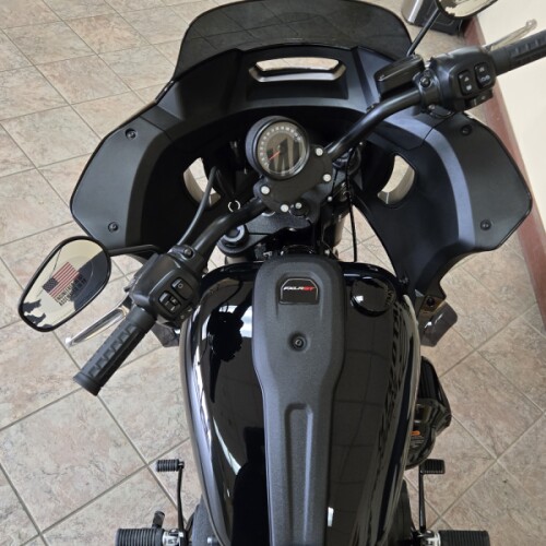 2026 Harley-Davidson® Low Rider® ST Vivid Black Black Trim thumb 1