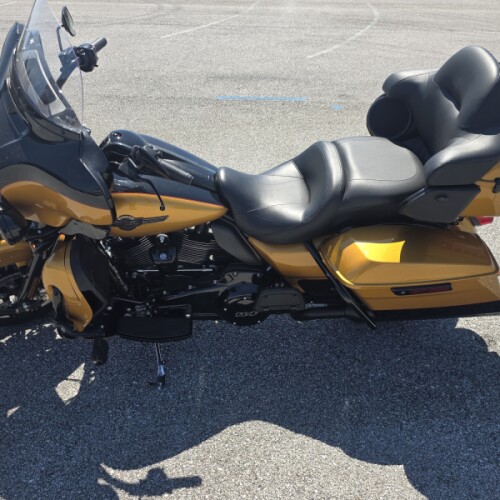 2023 Harley-Davidson® Ultra Limited Prospect Gold Black thumb 0