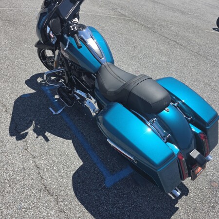 2026 Harley-Davidson Street Glide® – Iconic Bagger Style thumb 1
