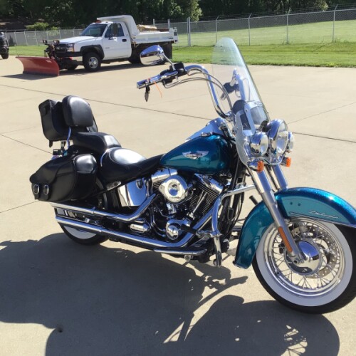  2015 Softail® Deluxe thumb 2