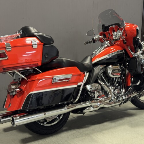 FLHTCUSE8 2012 CVO™ Ultra Classic® Electra Glide® thumb 2