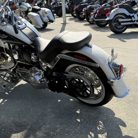 2011 Harley-Davidson® Softail® Deluxe thumb 0