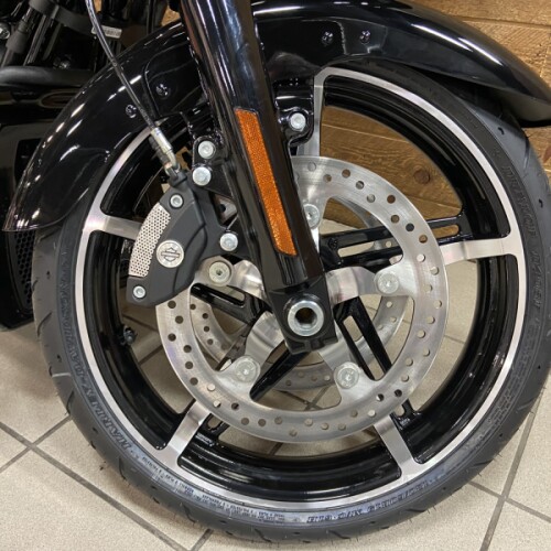 2026 Harley-Davidson® Road Glide® Vivid Black Black Trim  FLTRX thumb 1