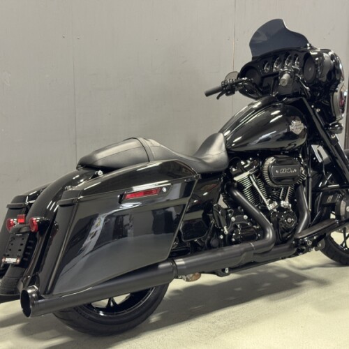 FLHXS 2023 Street Glide® Special thumb 2