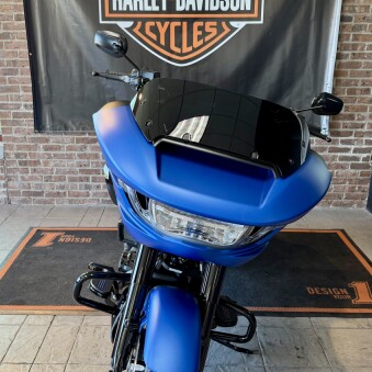 2026 Harley-Davidson® Road Glide® Aurora Blue Denim Black Trim thumb 2