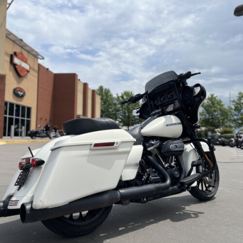 2018 Harley-Davidson® FLHXS Street Glide® Special Bonneville Salt Denim 645526 thumb 2