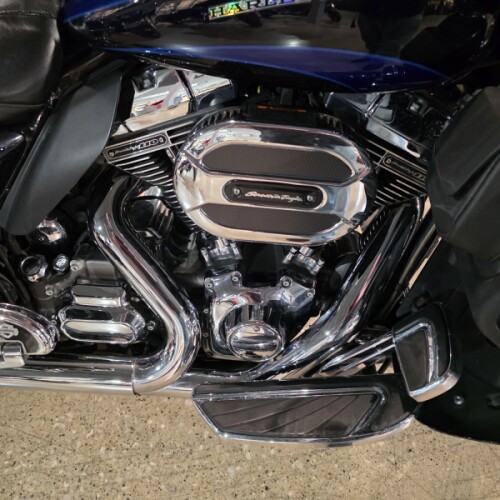  2015 CVO™ Road Glide® Ultra thumb 2