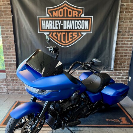 2026 Harley-Davidson® Road Glide® Aurora Blue Denim Black Trim thumb 1