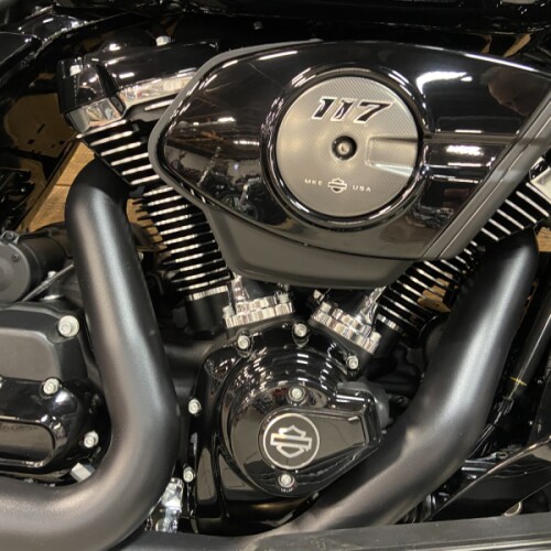 2026 Harley-Davidson® Road Glide® Vivid Black Black Trim  FLTRX thumb 2